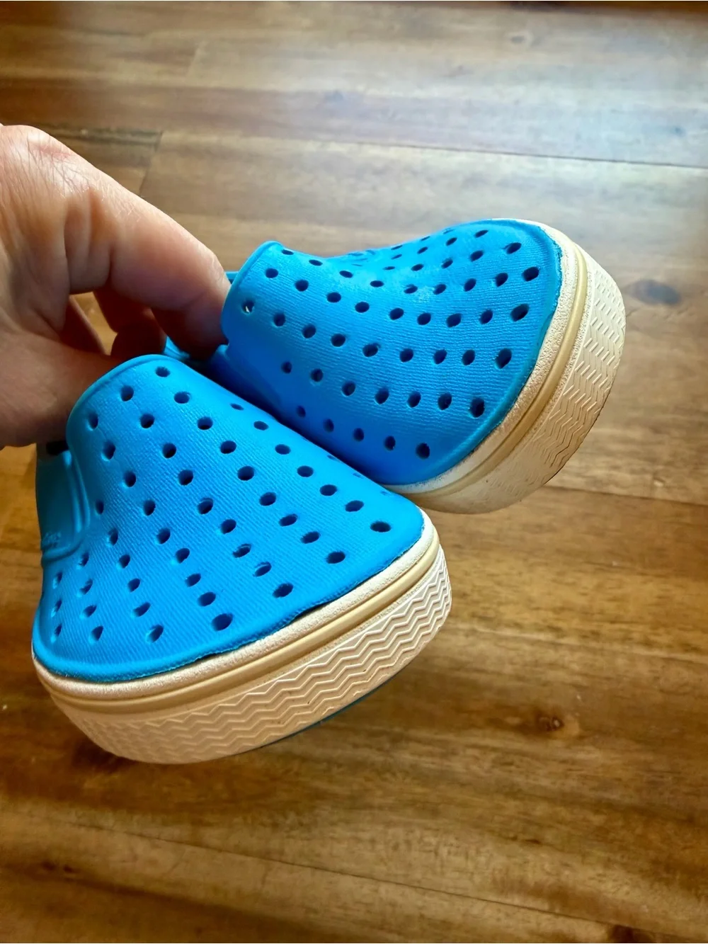 Native Boys Miles Blue Slip-On Shoes Toddler Size C7 Lightweight Water Shoes